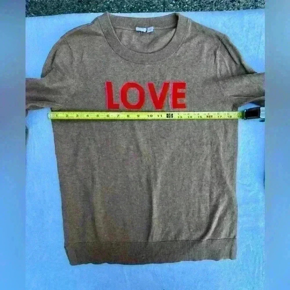 GAP - SMALL LOVE SWEATER - Beige with colorful LOVE - Picture 7 of 8